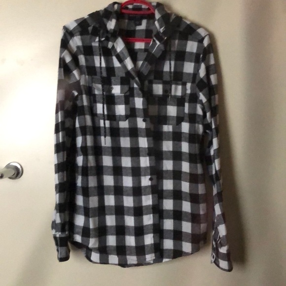 Black and White Plaid Sweater - Picture 2 of 3